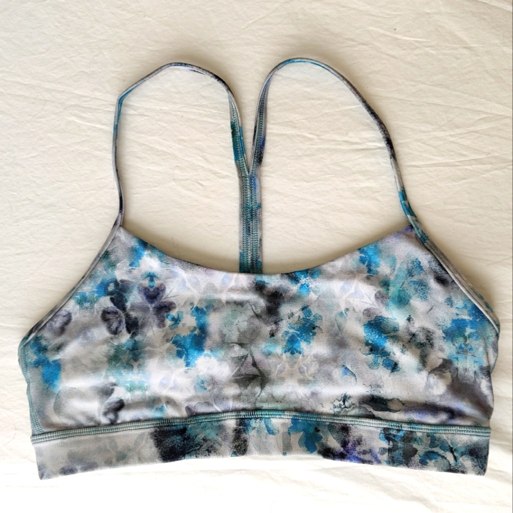 Lululemon flow y bra Size 8 kaleidofloral